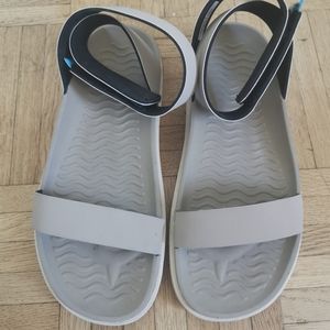 Native "Juliet" women's sandal in Rocky Brown